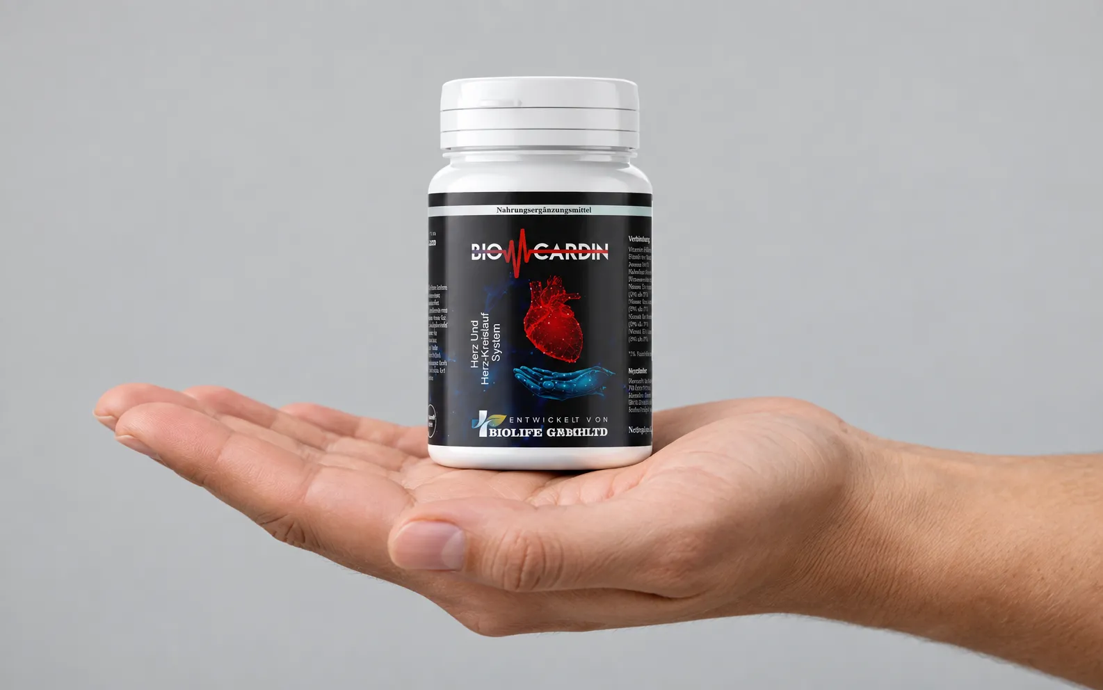 BioCardin — Verpackung in der Hand