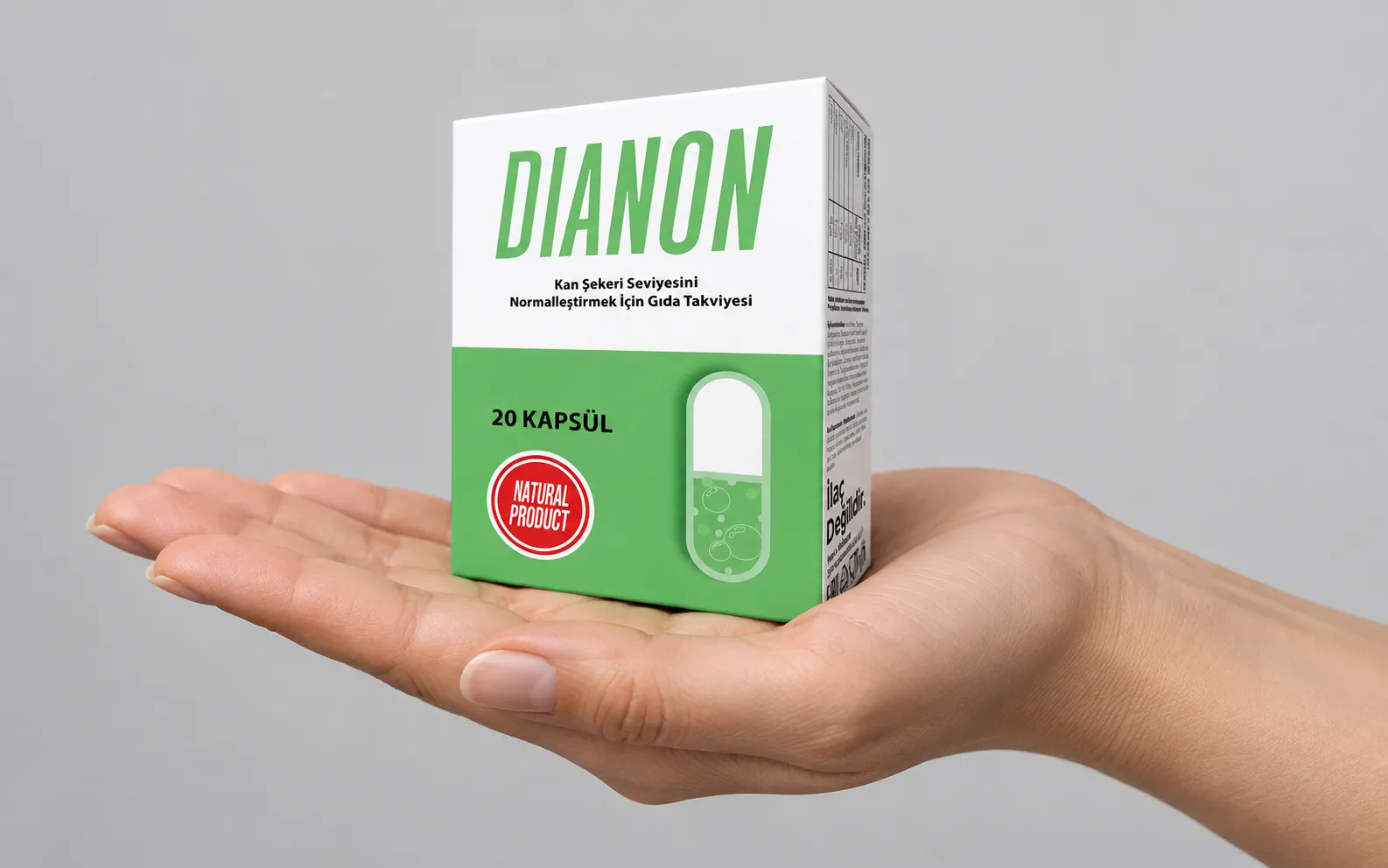 Dianon — Verpackung in der Hand